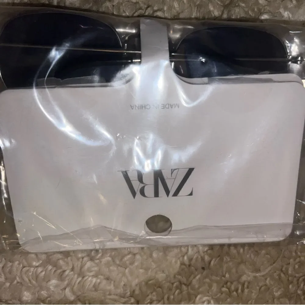 Zara size 4-5 sunglasses